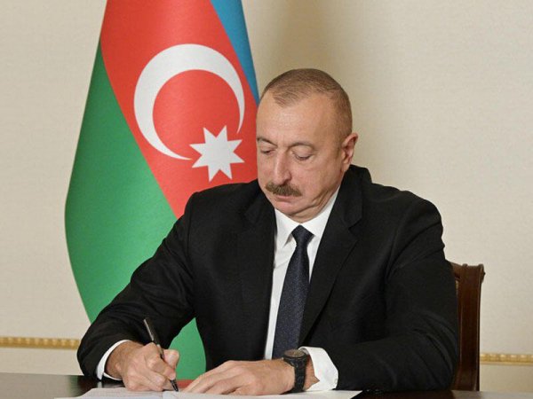Prezident Formula 1 yarışı ilə bağlı SƏRƏNCAM imzaladı
