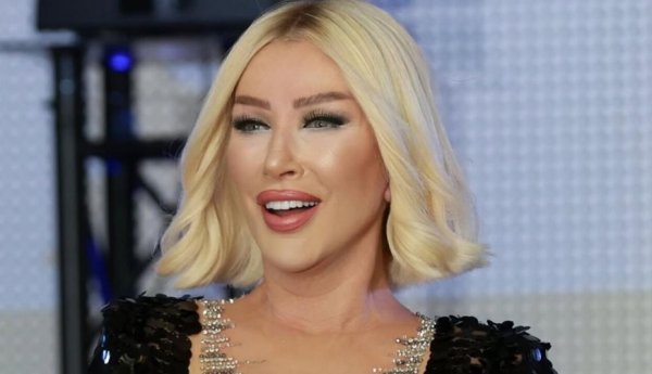 Seda Sayanı aldadıb 35 minini aldılar