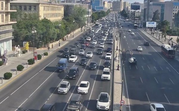 Bakının bu yollarında tıxac DAVAM EDİR - SİYAHI