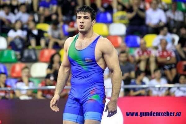 Güləşçimiz erməni olimpiya çempionunu məğlub etdi