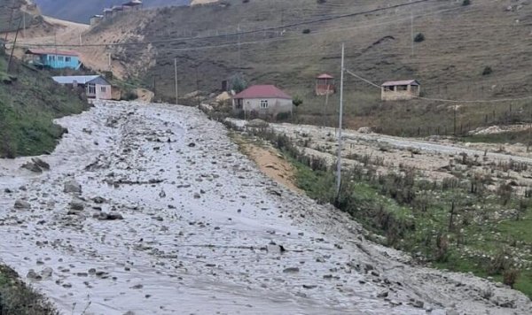 Qusarın Laza kəndini sei-su basdı