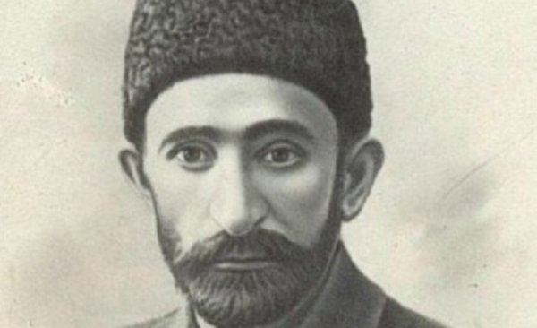 Nola, quzğun kimi ta müftə qonam laşa, ətə!