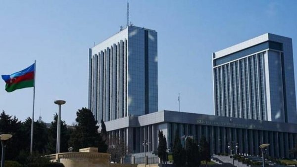 Milli Məclisin payız sessiyası -GÜNDƏMDƏ 11 MƏSƏLƏ VAR