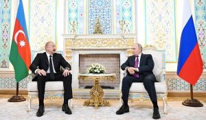 Əliyevlə Putinin təkbətək görüşü oldu
