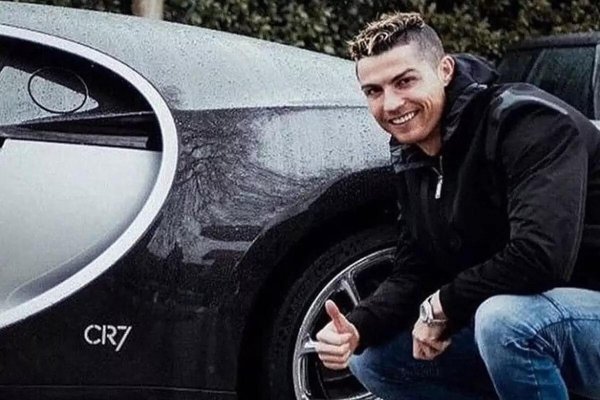 Ronaldo avtomobillərinin sayını açıqladı-İNANILMAZ