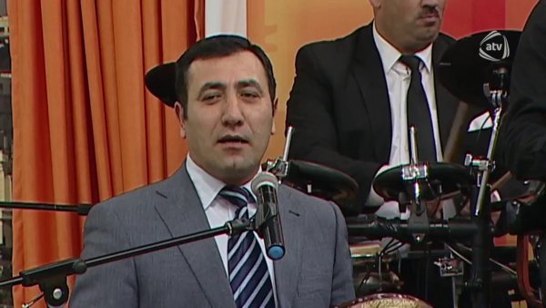 "Ustadlarımın adına layiq olmağa çalışıram"
