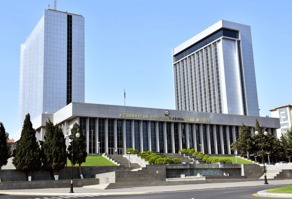 Milli Məclisin payız sessiyasının növbəti plenar iclası keçirilir