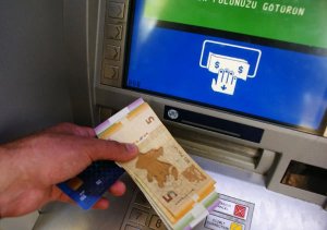 “Birbank” maaş və pensiya kartlarından da komissiya tutacaq?