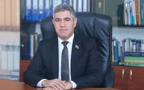 Qaydalar təsdiqləndi: Bu şəxslər daha tez pensiyaya çıxacaqlar