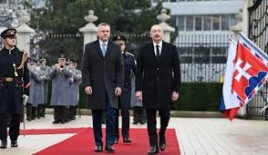Bratislavada rəsmi qarşılanma mərasimi oldu
