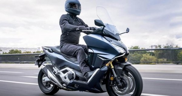 Motosiklet və mopedin idarə edilməsində bunlar TƏLƏB OLUNACAQ