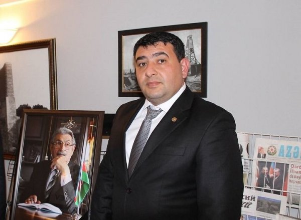 Ölkədən qaçan gömrük əməkdaşı Xalq şairinin oğlu imiş - FOTO