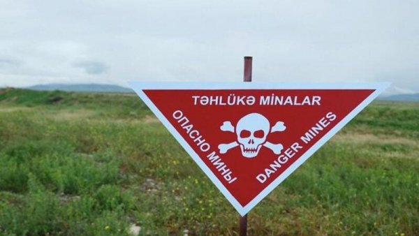 Ağdamda traktorçu minaya düşdü