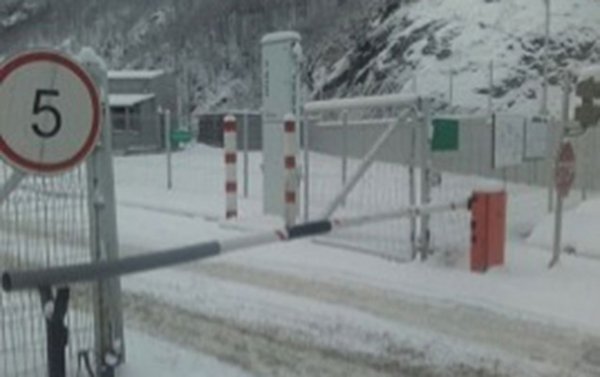 Gürcüstan Türkiyə və Ermənistanla yolu bağladı-SƏBƏB