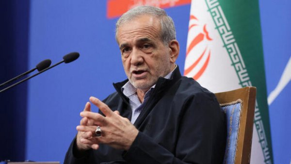 Pezeşkian: "Bu dövlətlərlə müharibə vəziyyətindəyik"