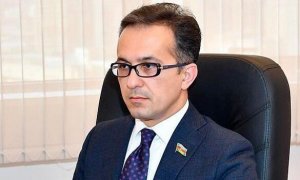 Sədr deputatın qardaşını işdən çıxarıb onu təyin etdi