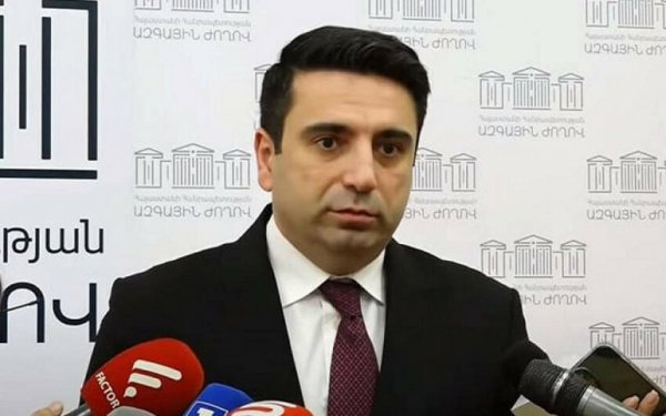 Simonyan: Naxçıvanla bağlı problem həll ediləcək