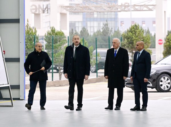 Prezident Sumqayıtda açılışlarda - FOTOLAR