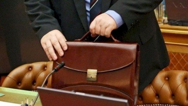 Nazirin müavini işdən çıxarıldı, iki yeni müavin təyin olundu