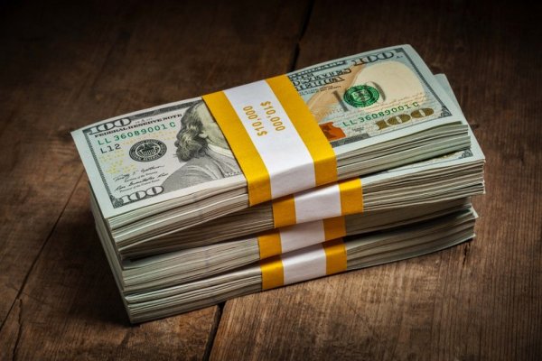 Mərkəzi Bank: Nağd xarici valyutanın alışı satışını 423 mln. dollar üstələyib