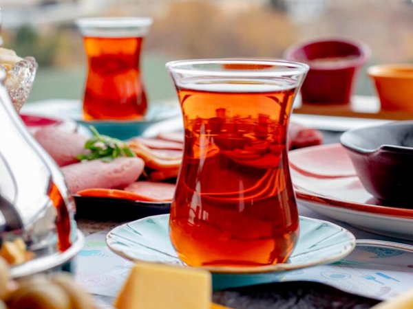 Həkimlər xəbərdarlıq edir: Çayı belə içmək olmaz
