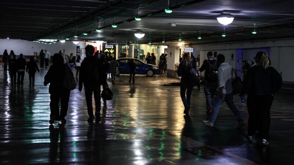 İran hücum etdi Təl-Əvivdə elektrik qismən kəsildi