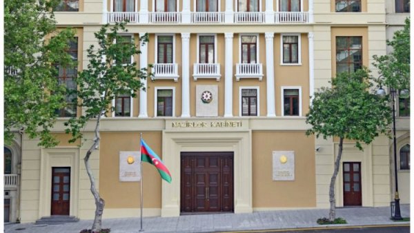 Deputatlar Nazirlər Kabinetinə 124 müraciət ünvanlayıb