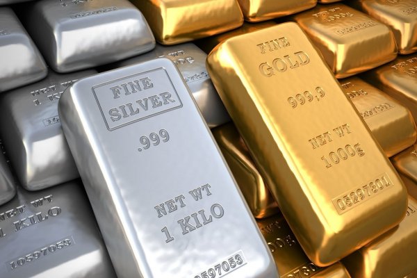 Əmtəə bazarlarında qızılın qiyməti 5 000 dollardan aşağı enib