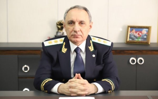 Kamran Əliyevin maaşı 10490 manat qaldırıldı