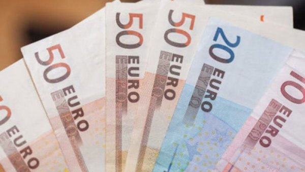 7 il cəhd etdi, 90 yaşında 1,5 milyon avro qazandı