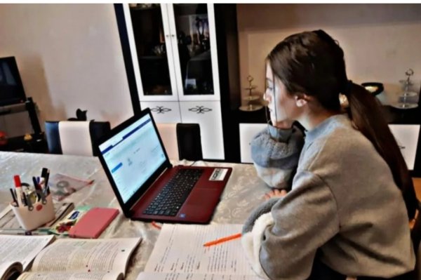 Yaxın Şərqdə universitetlər təhlükə fonunda onlayn təhsilə keçir
