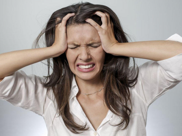 Stress sizi necə dəyişir? - Əlamətləri və çıxış yolları