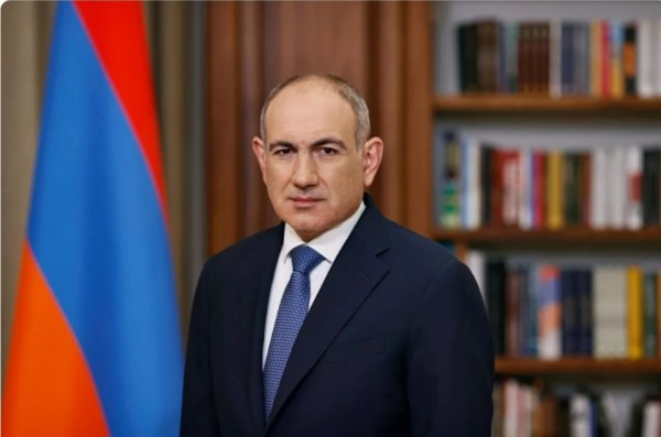 Partiyası Paşinyanı Baş nazir vəzifəsinə namizəd kimi təsdiqləyib.