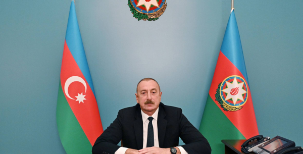 Prezident bir qrup hərbçini təltif edib