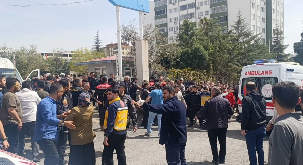 Türkiyədə daha bir məktəbə silahlı hücum