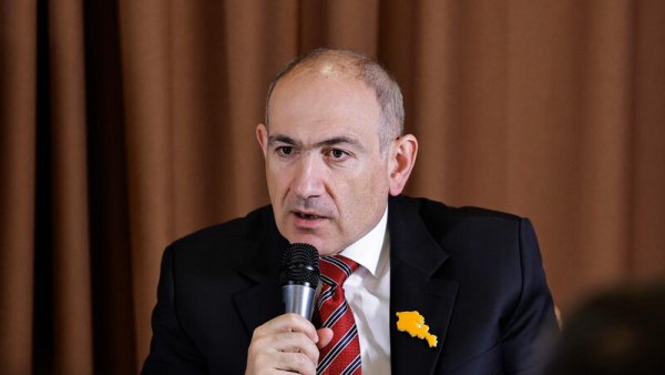 Paşinyandan Türkiyə bayrağının yandırılmasına REAKSİYA