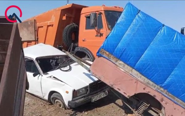 Ağcabədidə ağır qəza - Ölən var, ata və övladları yaralıdır - FOTO