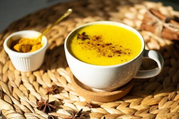 Hər səhər acqarına bir qaşıq için - Damarları şüşə kimi təmizləyir