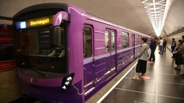 Metroda boş vaqonları necə tapmalı? Yeni həll yolu