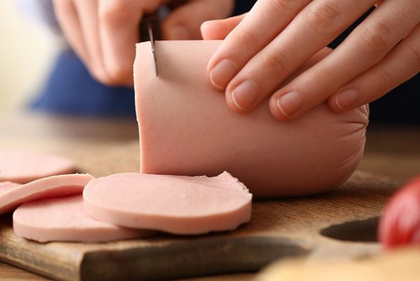 Xərçəng riskini artıran məhsullar açıqlandı.