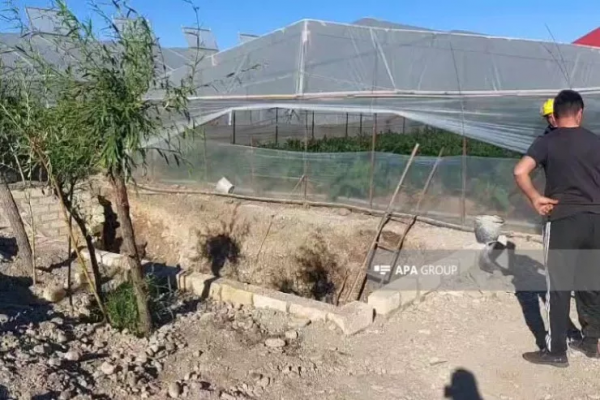 Quyunun qazılması zamanı divar uçdu, ölən var