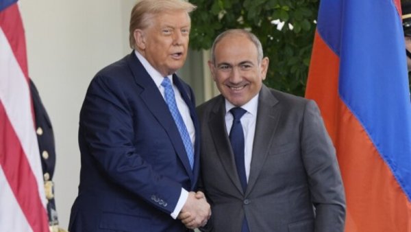Tramp Paşinyanı seçkilərində DƏSTƏKLƏYƏCƏK