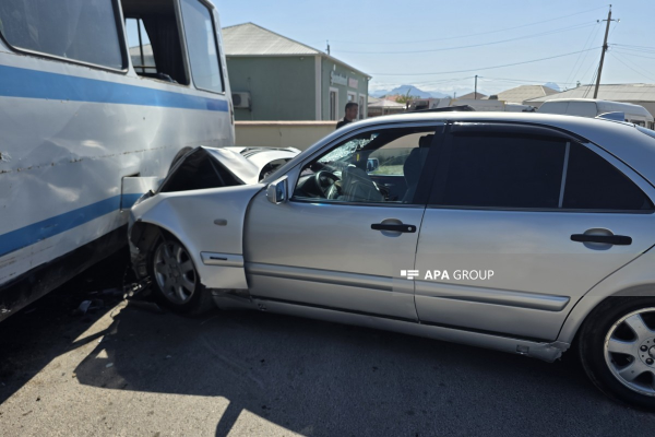 Naxçıvanda avtomobillə avtobus toqquşub, xəsarət alanlar var