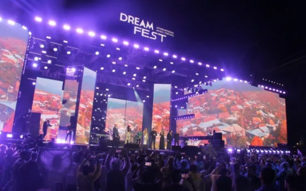 “DreamFest”ə kimlər gələcək? Emin Ağalarovdan açıqlama