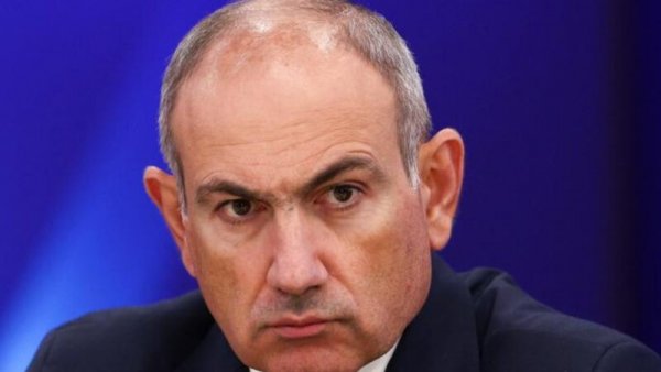 Paşinyanı ilk təbrik edən KİMDİR?