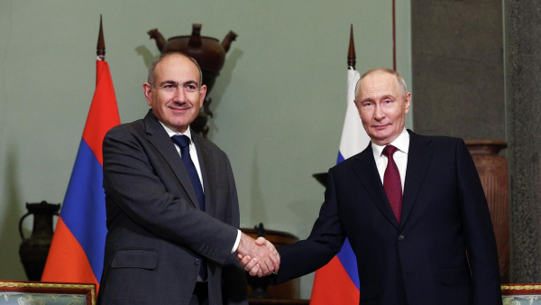 Putindən təbrik gözləyirəm - Paşinyan