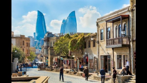 Bakıda bu qurumların iş saatı DƏYİŞDİRİLİR: Payızdan yeni iş rejimi