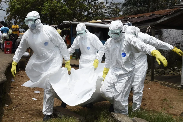 Eboladan bir gündə 13 nəfər öldü