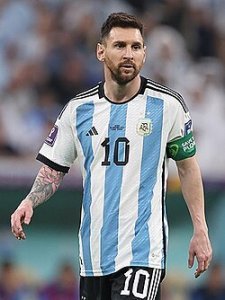 Messi öz rekordunu yenilədi