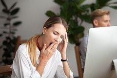 Başqasının əsnəməsini görəndə niyə biz də əsnəyirik?